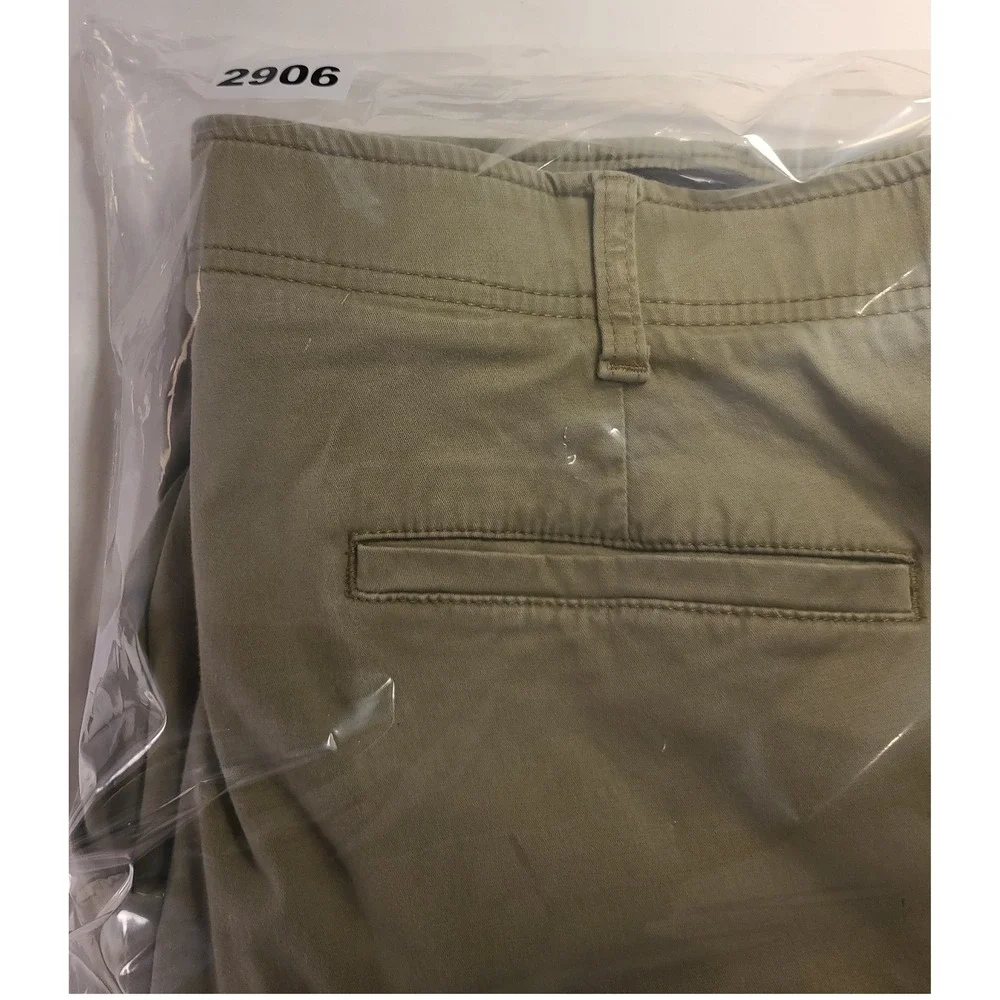 Lee X-Treme Comfort Men's Khaki Chino Pants Tan Straight Leg 39x30 Cotton blend